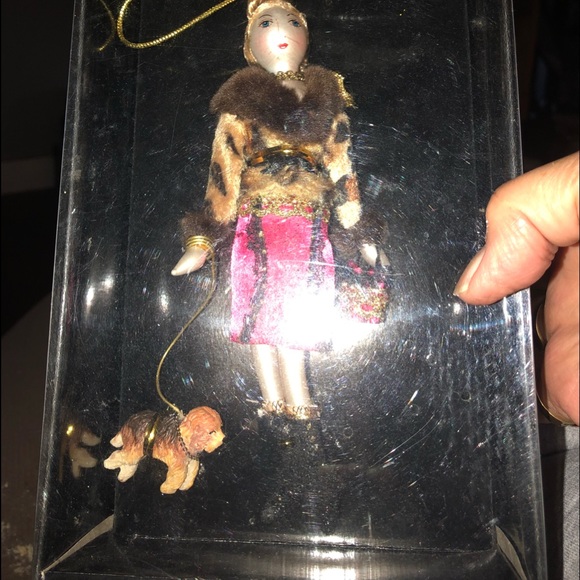 Ladies with Elegance collection - Picture 4 of 4